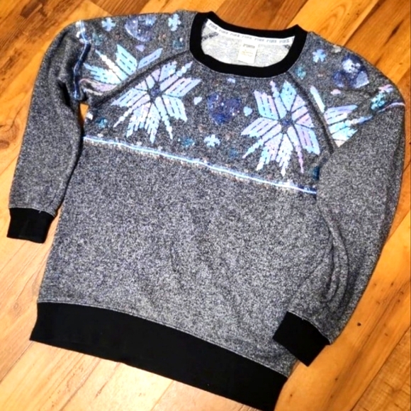 VS PINK BLING ❄️ Sweater - Picture 1 of 7